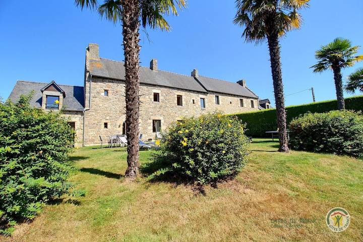 Gîte pour 8 personnes, avec Jardin à Pléven