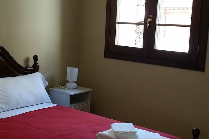 Gîte pour 4 personnes, avec terrasse, animaux acceptés dans Podence - 3