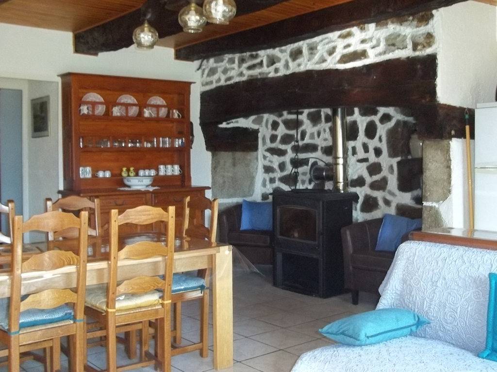 Ancienne ferme restaurée in Vebret, Parc naturel régional des Volcans d'Auvergne