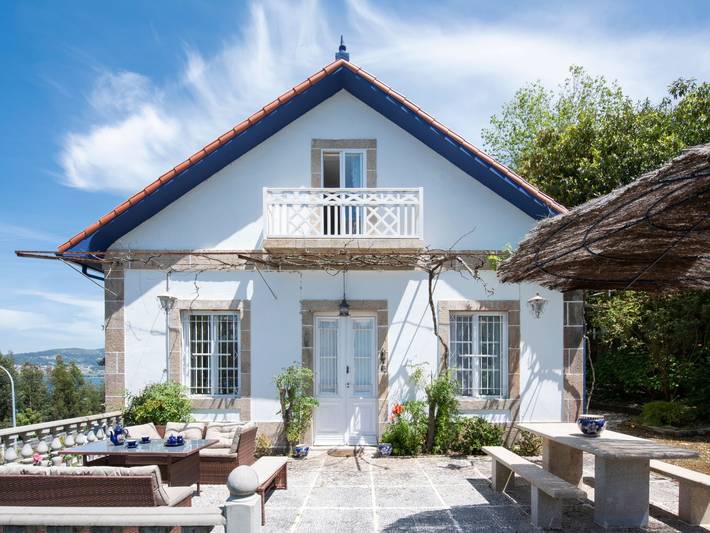 Chalet para 12 personas, con Balcón y Terraza además de Jardín y Piscina en Provincia de Pontevedra - 2