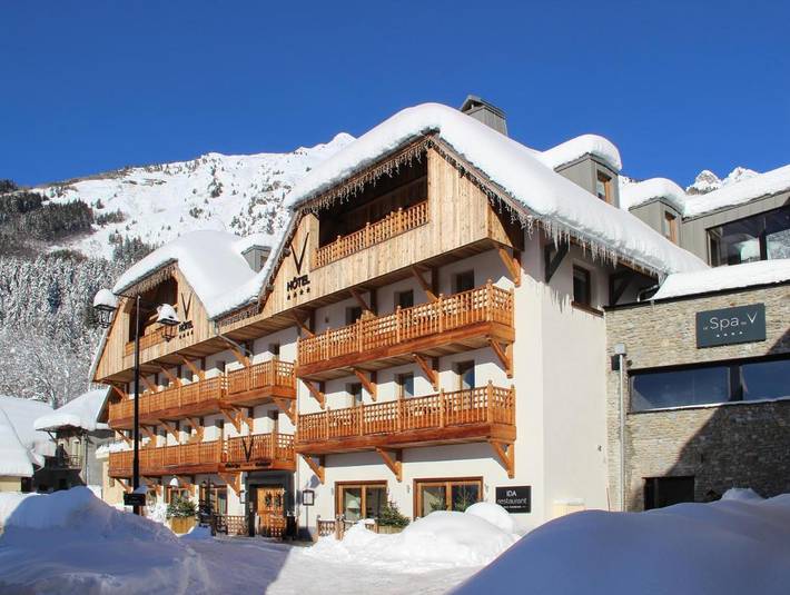 Hôtel pour 2 personnes, avec Jacuzzi et Terrasse ainsi que Jardin et Piscine
