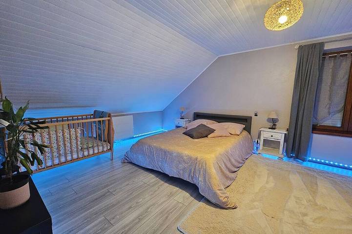 Gîte pour 7 personnes, avec jardin à La Houssière - 3