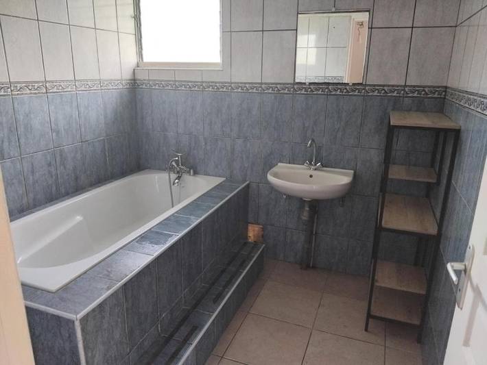 Location de vacances pour 2 personnes, avec terrasse à Sainte-Suzanne - 2