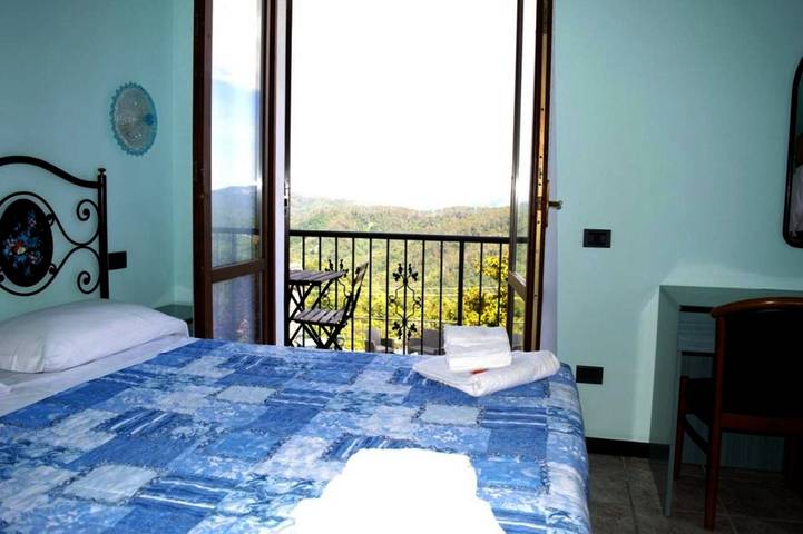 Hôtel pour 2 personnes, avec piscine et jardin à Pignone - 4