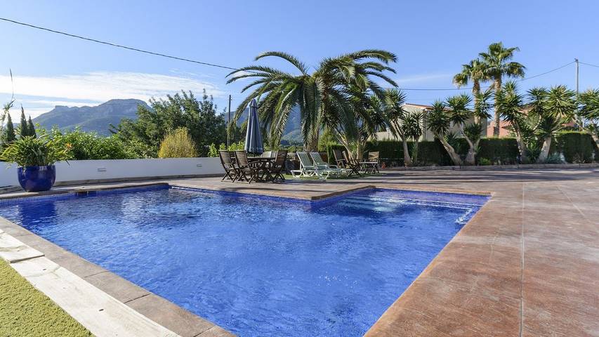 Casa rural para 6 personas, con piscina y jardín en Alcalalí - 2