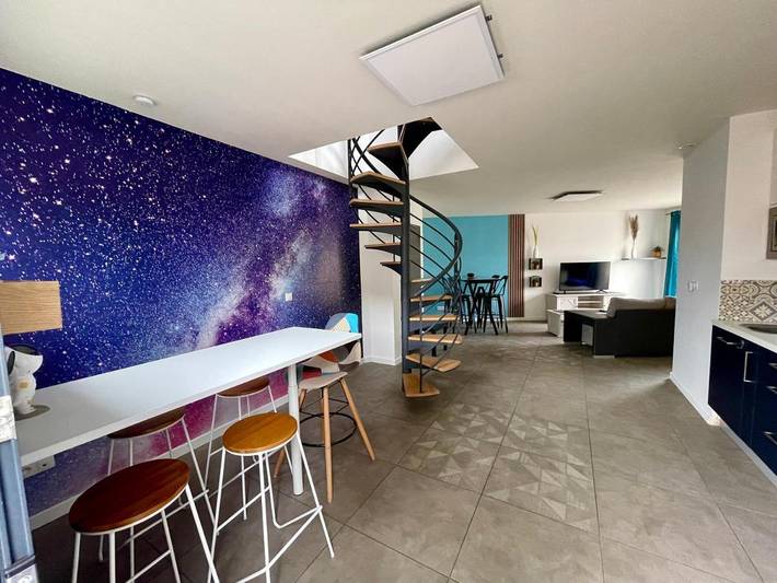 Gîte pour 5 personnes, avec jardin ainsi que terrasse et vue, animaux acceptés à Bessan - 3