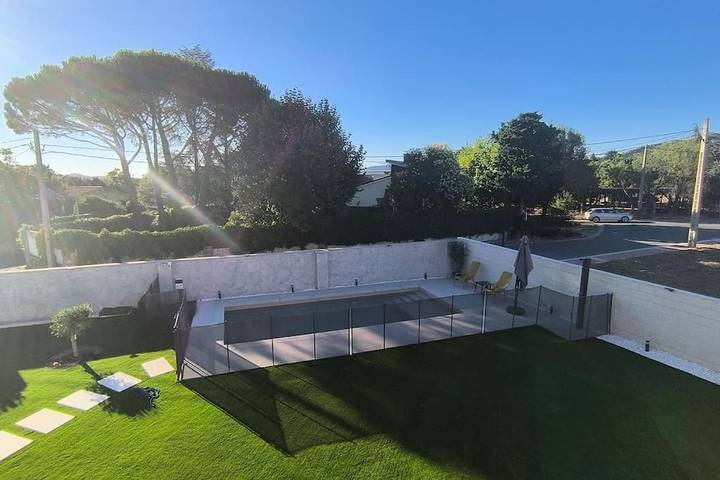 Casa rural para 10 personas, con vistas además de jardín y piscina en Becerril de la Sierra - 2