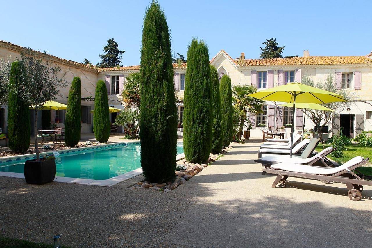 Double Room with Garden View in Saint-Gilles, Région de Nîmes