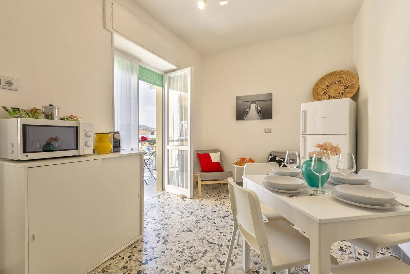 Ganze Wohnung, Ferienwohnung für 6 Personen mit Balkon/Terrasse in Sant'Anna, Alghero
