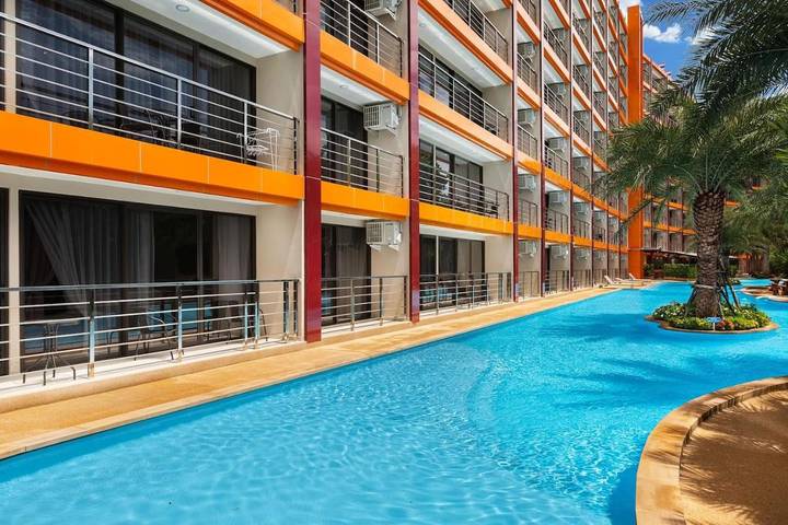 Gîte pour 2 personnes, avec piscine ainsi que terrasse et vue dans Nai Yang Beach - 3