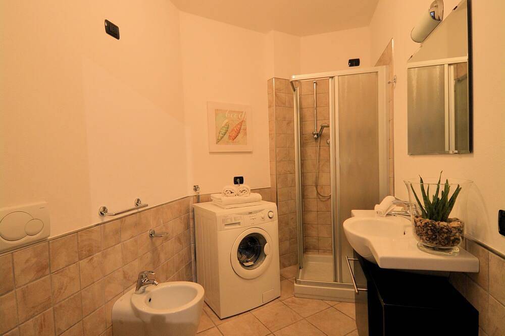 Ganze Wohnung, Larianella House, peace and relaxation in Vercana, Gemeinde Vercana