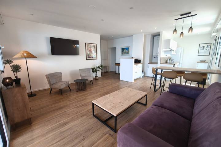 Ganze Wohnung, Ferienwohnung für 4 Personen mit Terrasse in Ajaccio, Golfe D'Ajaccio