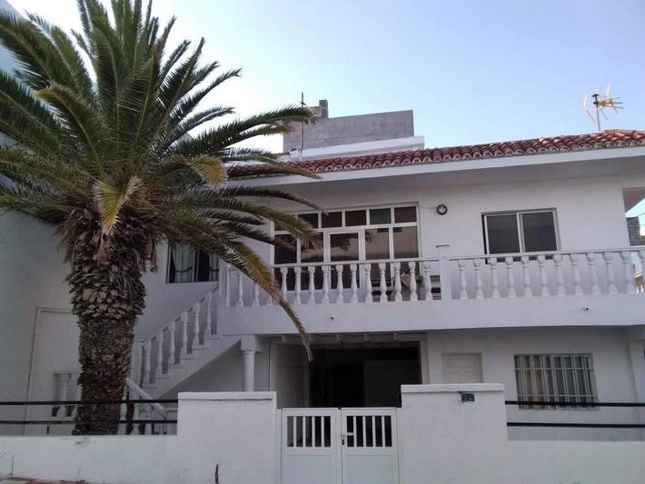 Apartamento para 6 personas, con Balcón y Terraza además de Jardín y Vistas en La Restinga