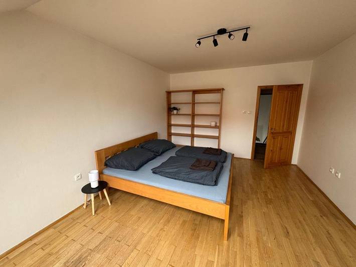 Gîte pour 5 personnes, avec vue et terrasse, animaux acceptés à Tábor - 2