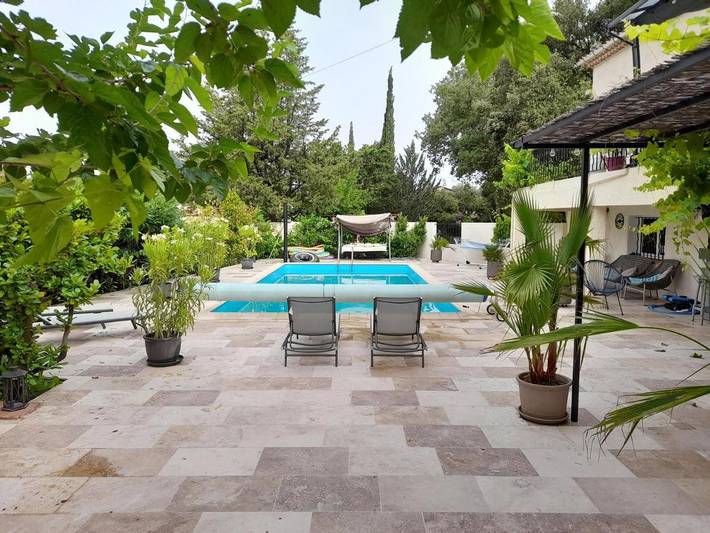 Location de vacances pour 2 personnes, avec jardin ainsi que vue et piscine, animaux acceptés à Brignoles - 3