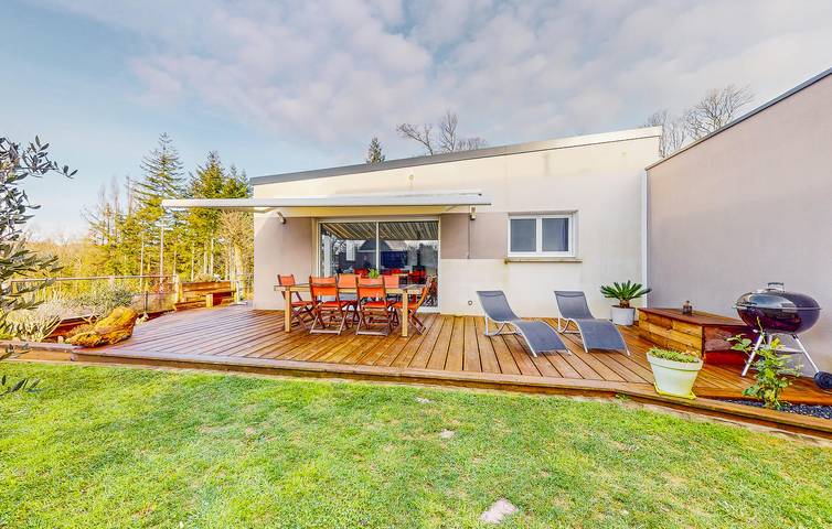 Location de vacances pour 5 personnes, avec Terrasse et Jardin à Landévant