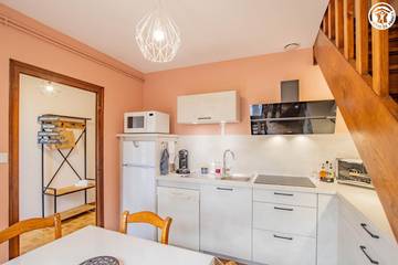 Gîte pour 4 Personnes dans Saint-Martin-sous-Montaigu, Région de Chalon-sur-Saône, Photo 2