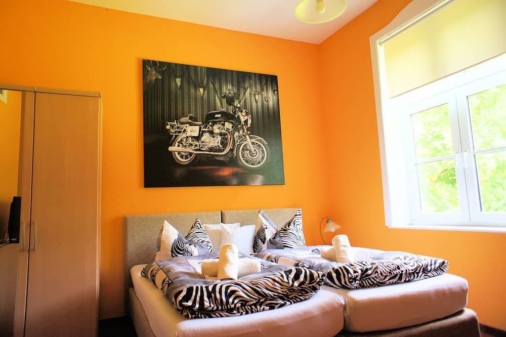 Ganze Wohnung, Ferienwohnung im Ostseegutshausam Salzhaff in Klein Strömkendorf, Salzhaff