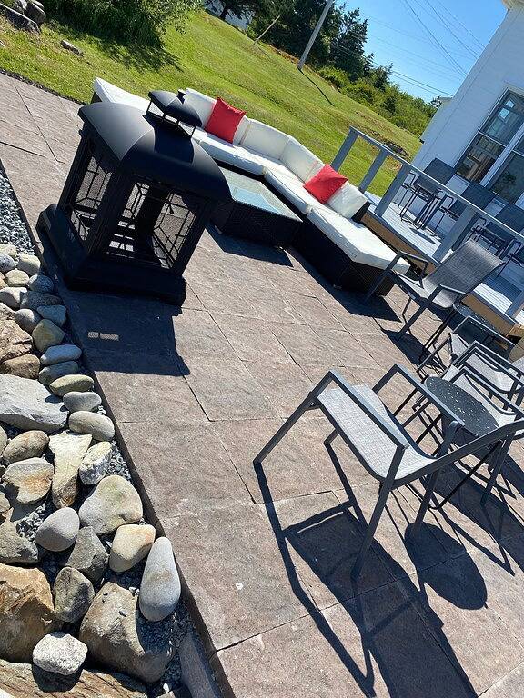 Mächtiger Atlantik-Rückzug in Region of Queens Municipality, Queens County