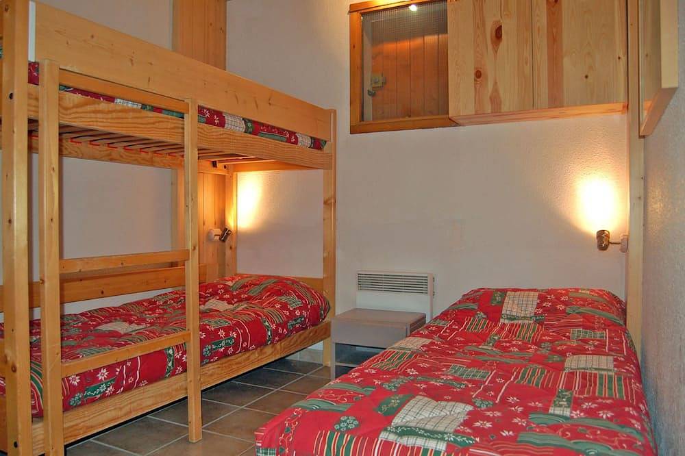 Appartement entier, Appartement 2 pièces Arcs 1800 village des Villards. Wifi box dans l'appartement in Séez, Région d'Albertville
