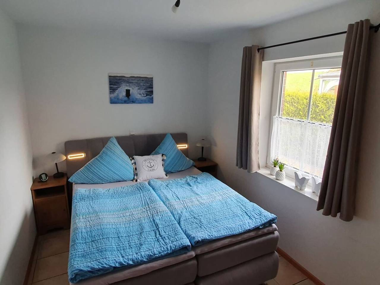 "Greetsieler Deich" in Greetsiel, Krummhörn