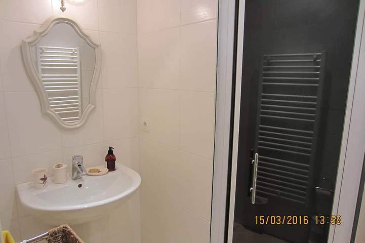 Location de vacances pour 6 personnes, avec terrasse et jardin, animaux acceptés dans Plage Moustérian - 4