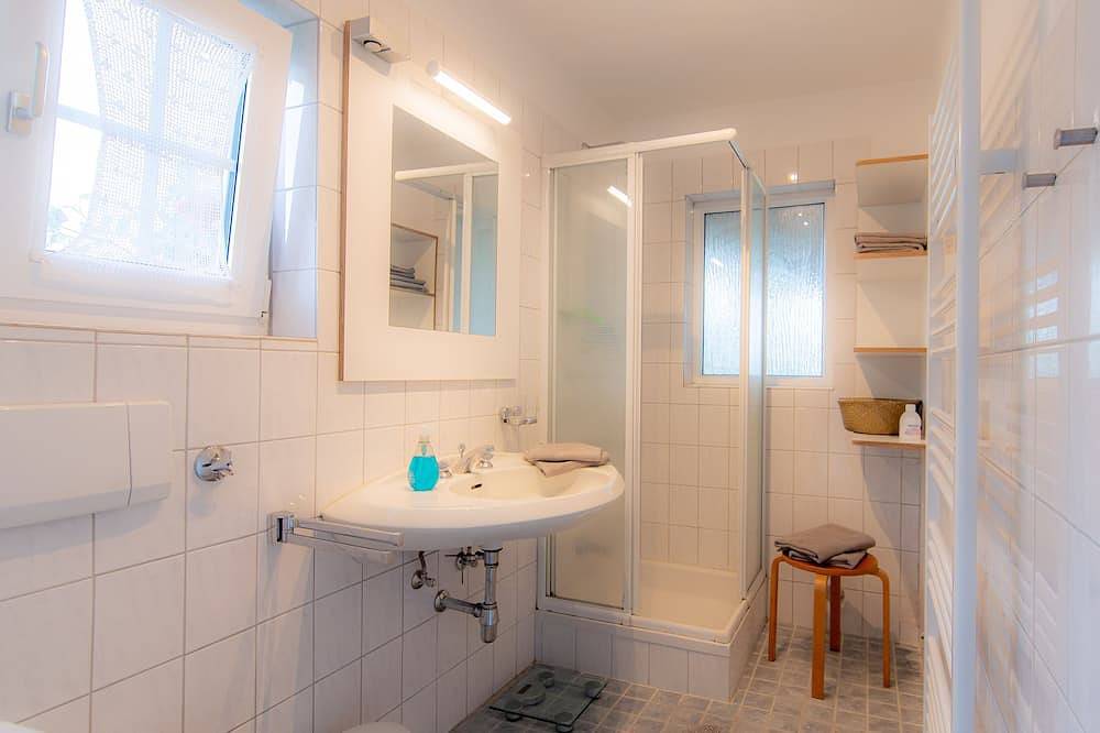 Ganze Wohnung, Großzügige Ferienwohnung mit Garten, direkt im Grünen. in Stinteck, Westerdeichstrich