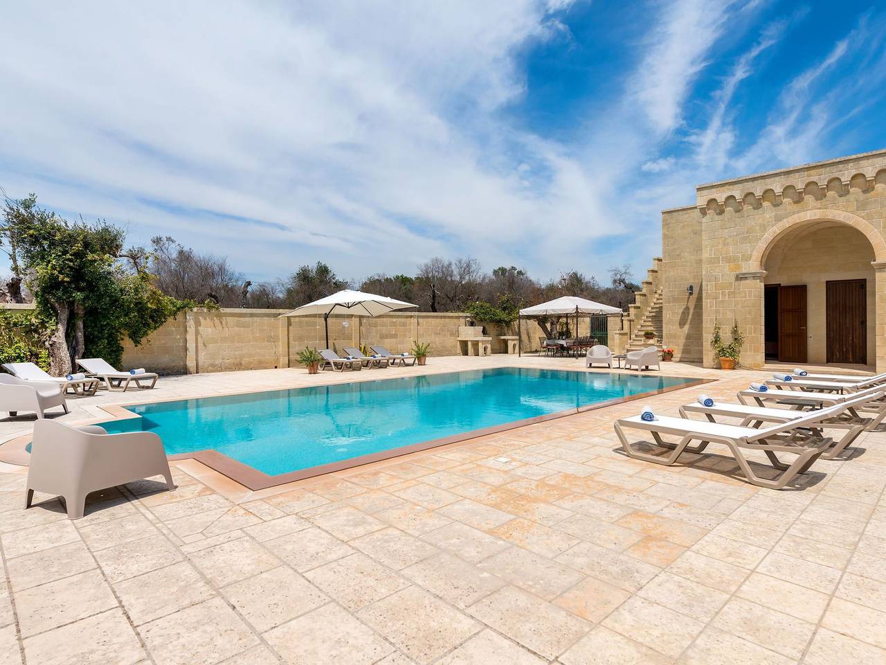 Modernes Bauernhaus mit Pool in der Nähe von Otranto-Salento in Carpignano Salentino, Provincia di Lecce