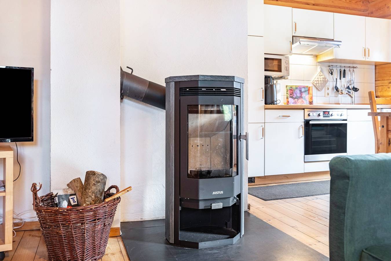 Ganze Wohnung, Ferienwohnung 'Maria' mit privater Terrasse, privatem Garten und Wi-Fi in Zislow, Plauer See