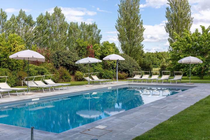 Chalet para 18 personas, con piscina - 1