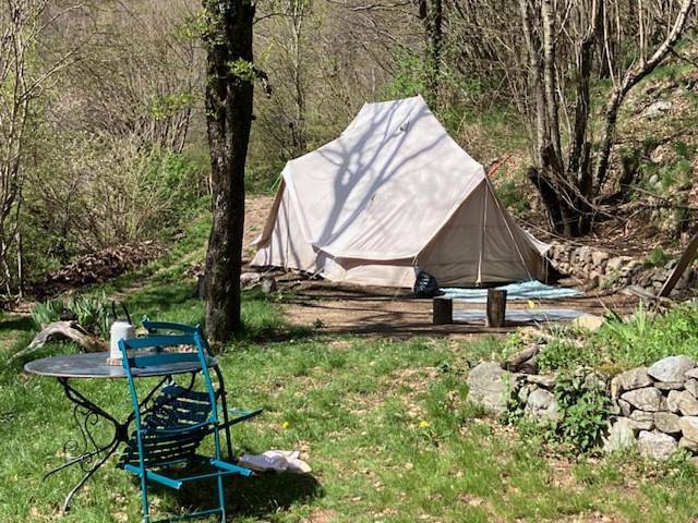 Gîte pour 5 personnes, avec jardin à Burzet - 2