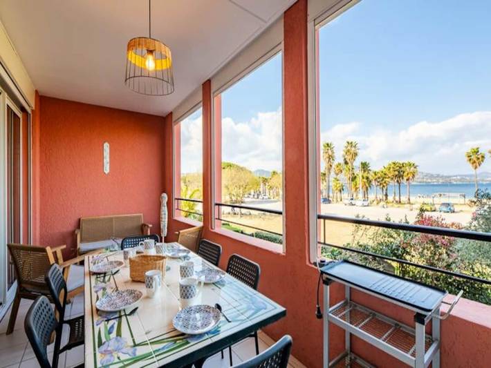 Appartement de vacances pour 6 personnes, avec piscine, adapté aux familles