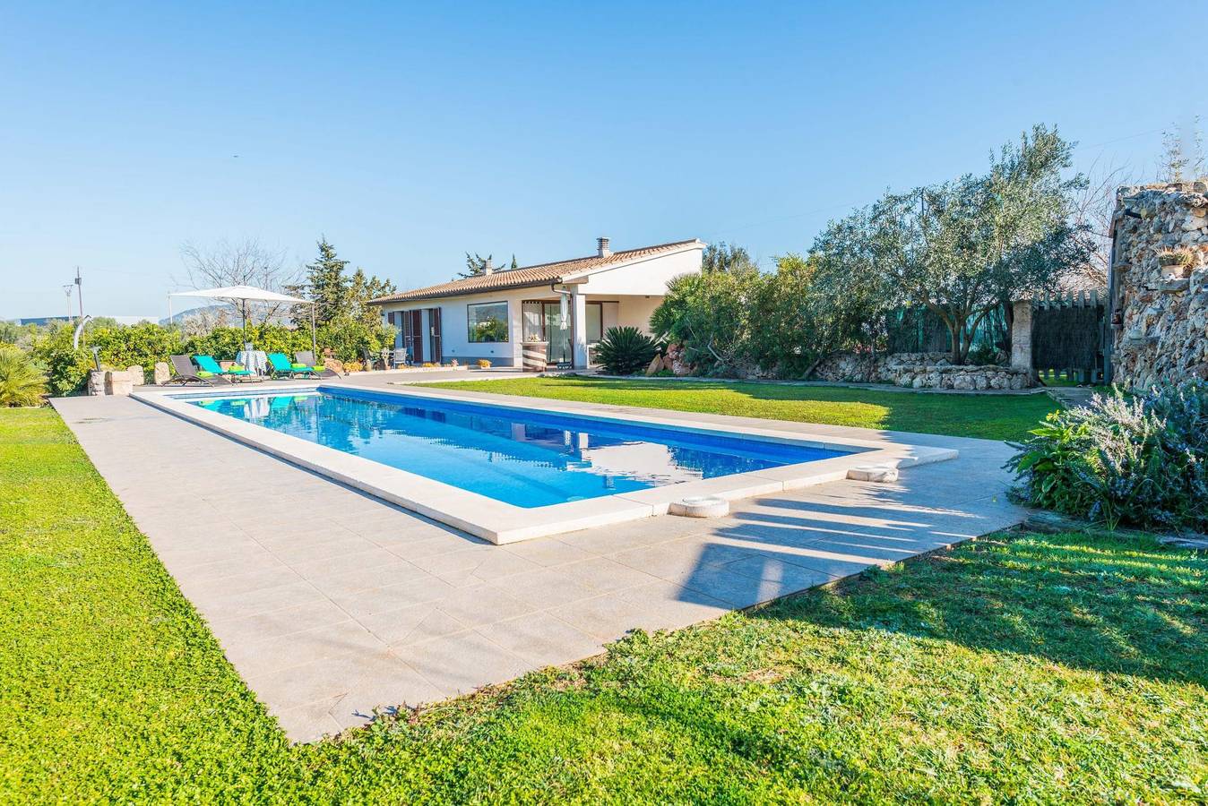 Es Serral - Villa with private pool in sa Pobla. Free Wifi in Sa Pobla, North Majorca