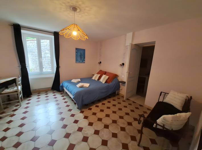 Chambre d’hôte pour 2 personnes, avec jardin en Ardèche
