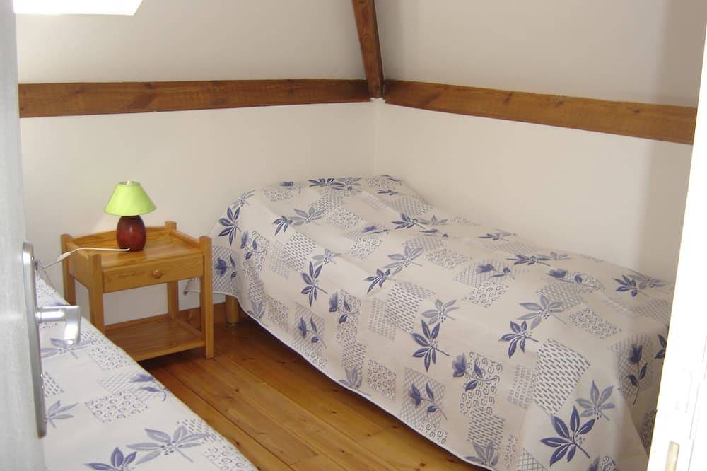 Entire apartment, Gîte Au Bon Air in Camiers Sainte Cécile in Camiers, Montreuil region
