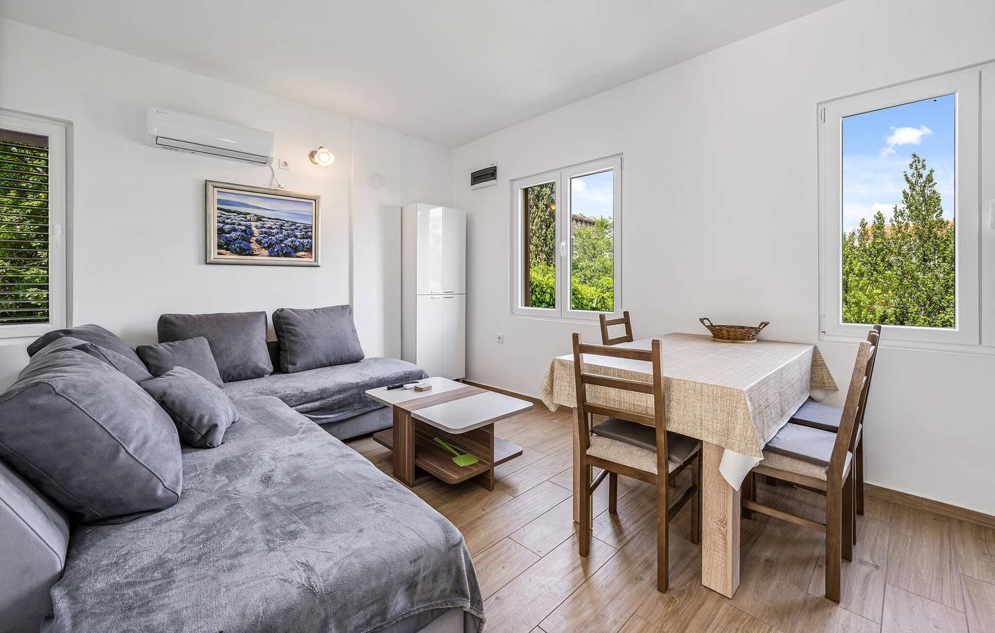 Ganze Ferienwohnung, Gemütliche 1-Zimmer-Wohnung mit Terrasse – 600 m vom Strand entfernt in Zlarin (Kroatische Adria), Dalmatinische Inseln
