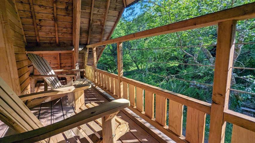 Maison de vacances pour 2 personnes, avec Balcon et Terrasse ainsi que Jardin et Vue à Inzinzac-Lochrist