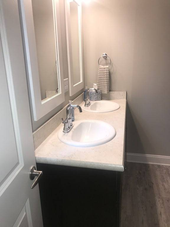 Neues Zuhause im historischen Hendersonville. In der Nähe von Asheville und Blue Ridge Parkway! in Hendersonville, Henderson County (NC)