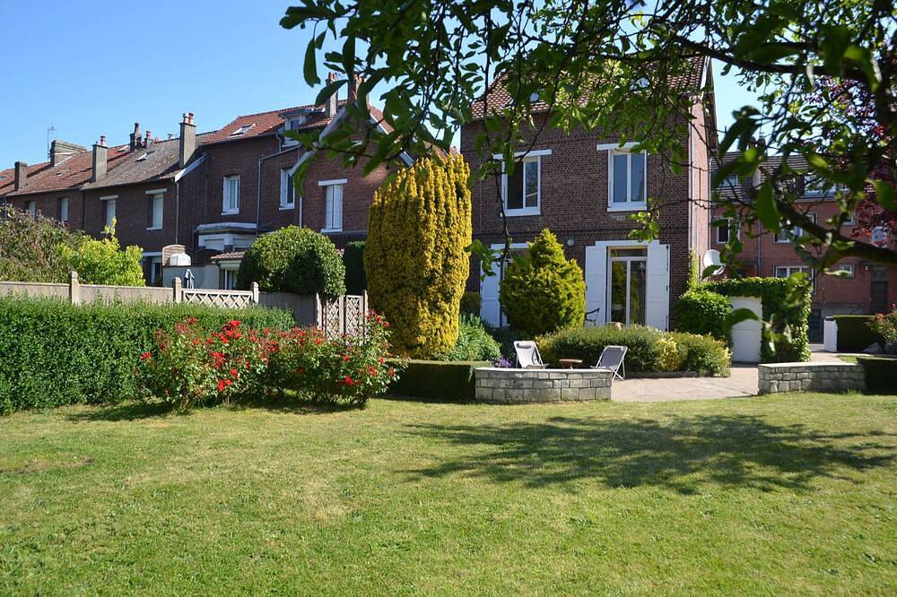Maison De Charme à Dieppe de 130 m2 avec jardin pour 7  personnes in Dieppe, Région de Dieppe