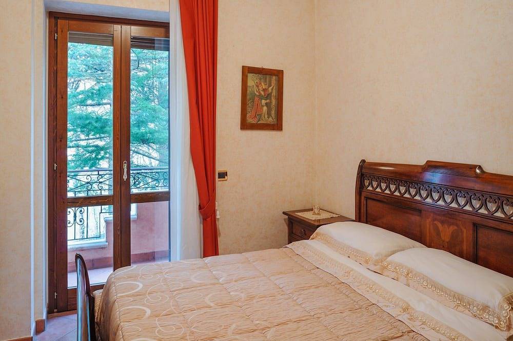Villa in Tagliacozzo mit Pool und Natur in Tagliacozzo, L'Aquila Provinz