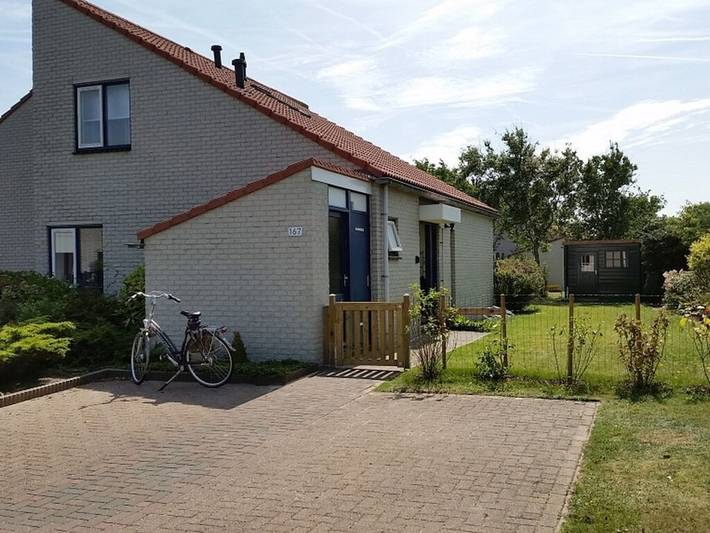 Ferienhaus für 6 Personen, mit Terrasse und Garten sowie Sauna in Julianadorp - 4
