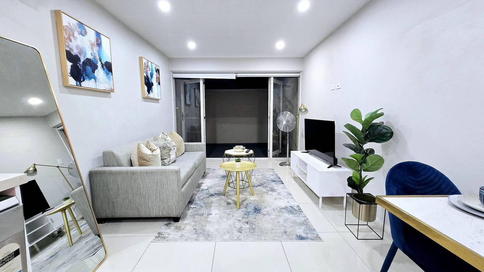 Entire apartment, Darling Harbor Retreat walk 5 min to the Casino in Pyrmont, Sydney