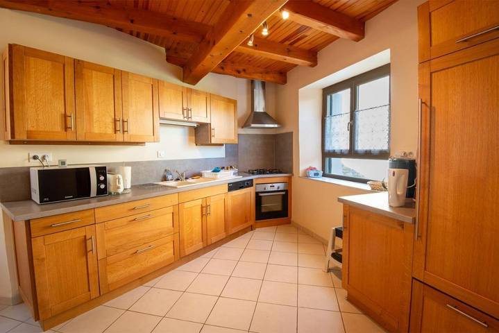 Location de vacances pour 6 personnes, avec Balcon et Jardin à Saint-Saturnin (Lozère)