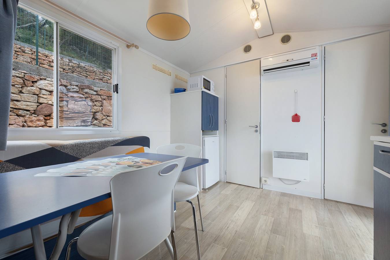 Mobil Home 'Stella Alpina' con vistas al lago, Wi-Fi y aire acondicionado in Brenzone, Montañas Garda