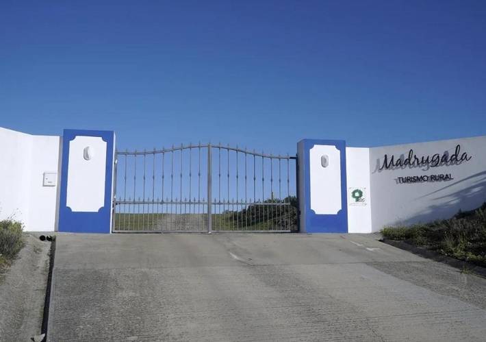 Location de vacances pour 3 personnes, avec piscine ainsi que vue et jardin à Évora - 3
