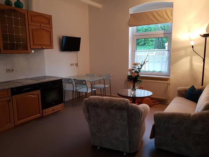 Ferienwohnung für 6 Personen, mit Terrasse und Garten sowie Ausblick in Greiz - 3