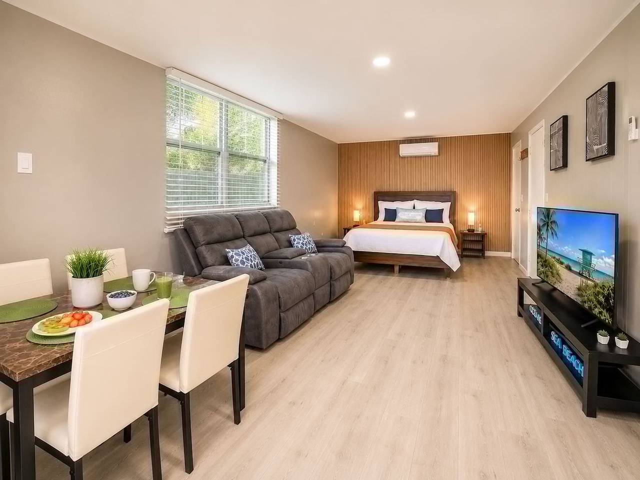 Apartamento entero, Modern Studio + Private Parking | Near Beach in Hollywood (Florida), Broward County