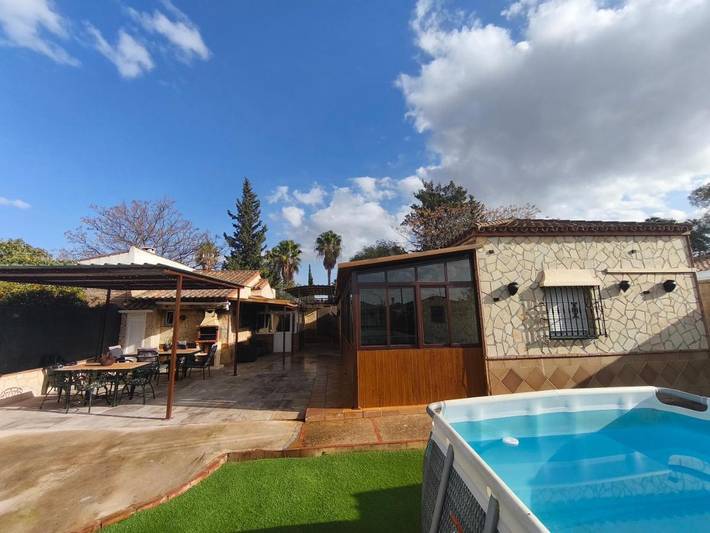 Casa rural para 10 personas, con vistas además de piscina y jardín, Se admiten mascotas en Arcos de la Frontera