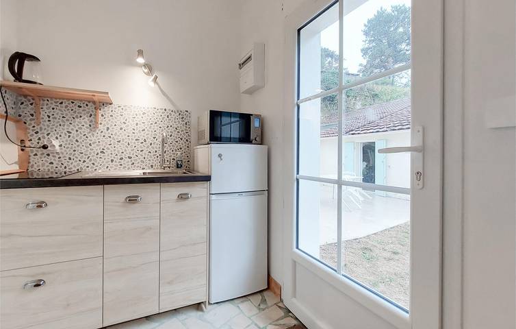 Appartement confortable avec jardin, Wi-Fi, climatisation et parking près de la Plage du Chay in Royan, Côte de Beauté