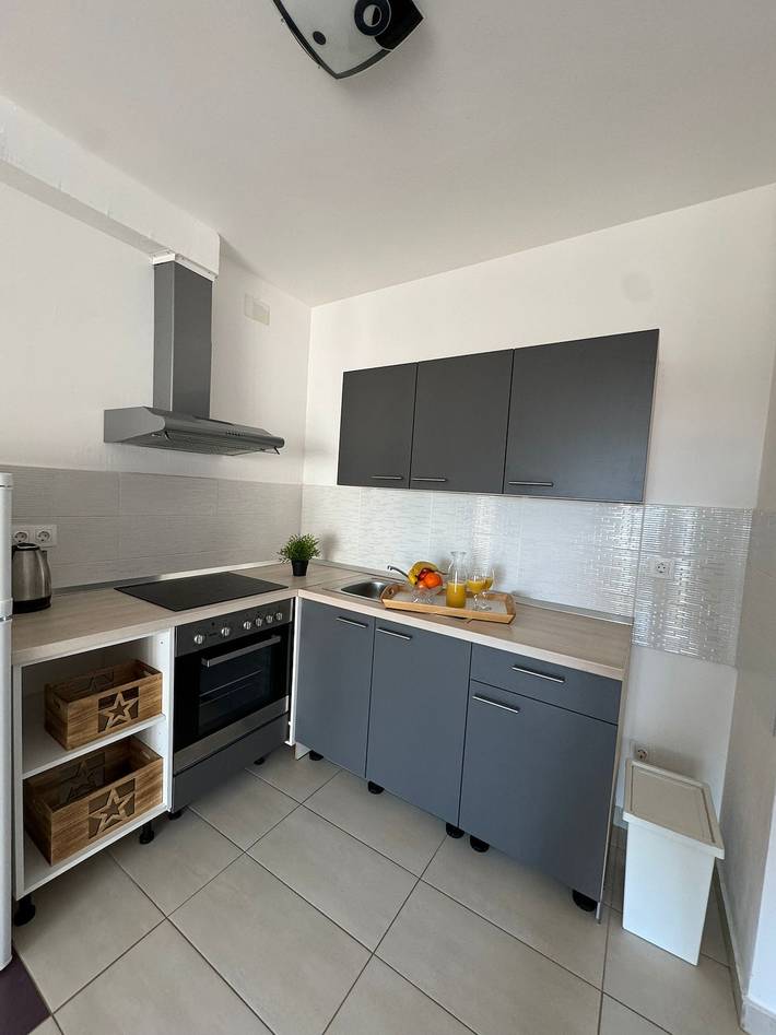 Ganze Wohnung, Schöne Apartment Bodulo 6 in Povljana, Pag
